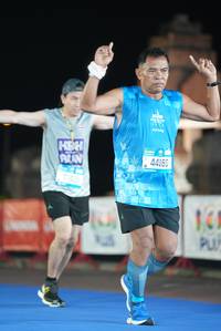 BIB: 44160, 100
                            <button type="button" onclick="openModal(19775281)" class="btn btn-primary btn-sm float-right btn-popup" data-toggle="modal" data-target=".modal-high-quality">
                        <i class="fas fa-shopping-cart"></i> Add to Cart
                    </button>
                                            <button type="button" onclick="isThisMe(19775281, true)" class="btn btn-success btn-sm float-right btn-popup btn-isme hidden" data-toggle="tooltip" data-placement="bottom" title="นี่คือรูปของคุณใช่ไหม คลิกที่นี่เพื่อเอาเข้าอัลบั้ม">
                        <i class="fas fa-plus"></i> Add to album
                    </button>
                    <button type="button" onclick="isThisMe(19775281, false)" class="btn btn-warning btn-sm float-right btn-popup btn-isnotme hidden">
                        <i class="fas fa-ban"></i> Remove from album
                    </button>